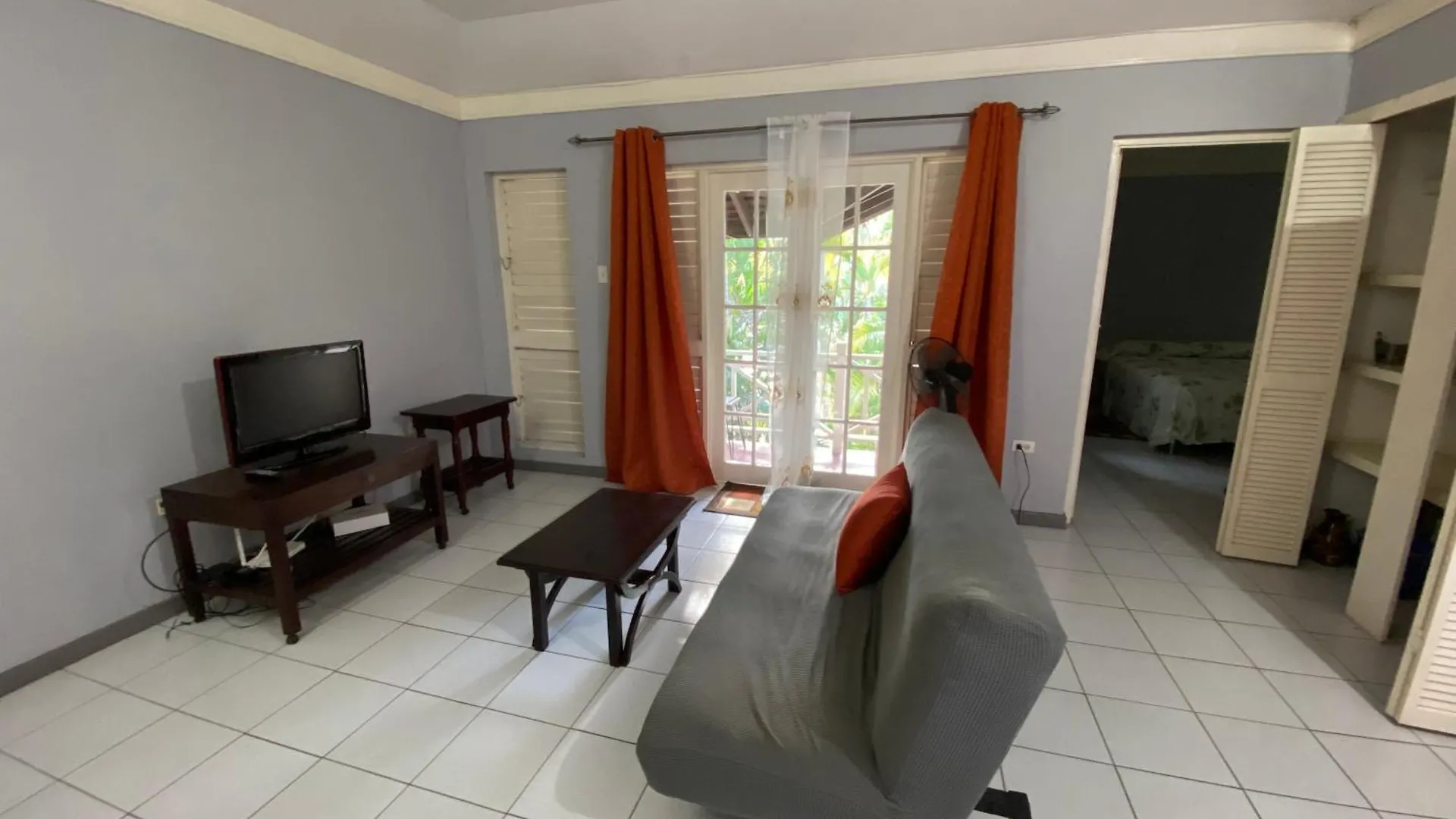 아파트 Finest Accommodation Renfrew Place Apt # 41 4--12 Renfrew Rd New Kgn 킹스톤